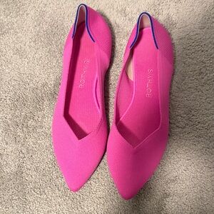 EUC Rothy's Point Fuchsia Flats Size 10.5